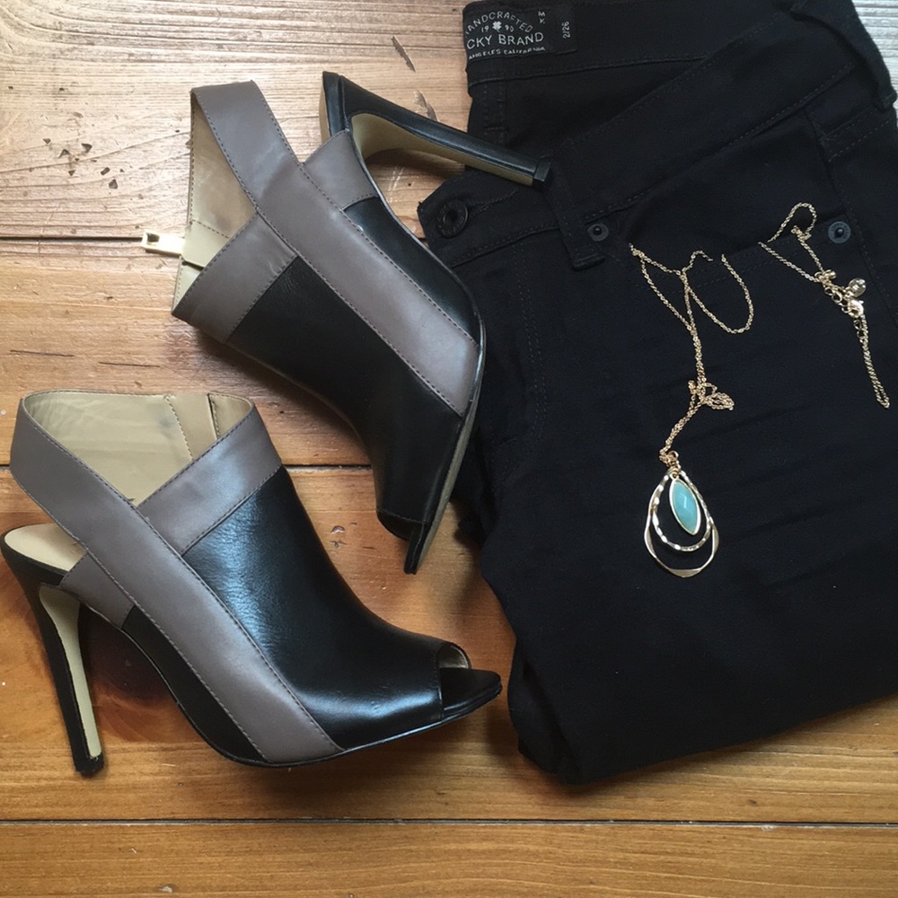 Cara Cross-Cross Peeptoe Leath
